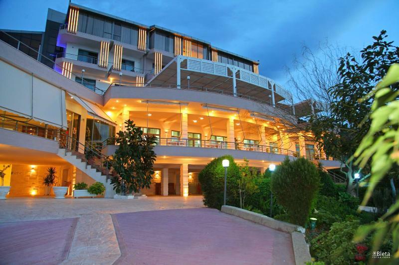 Regina Blu Hotel Vlore Exterior photo