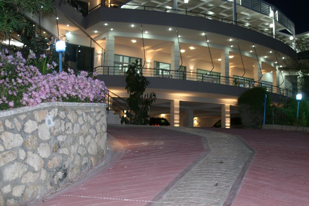 Regina Blu Hotel Vlore Exterior photo